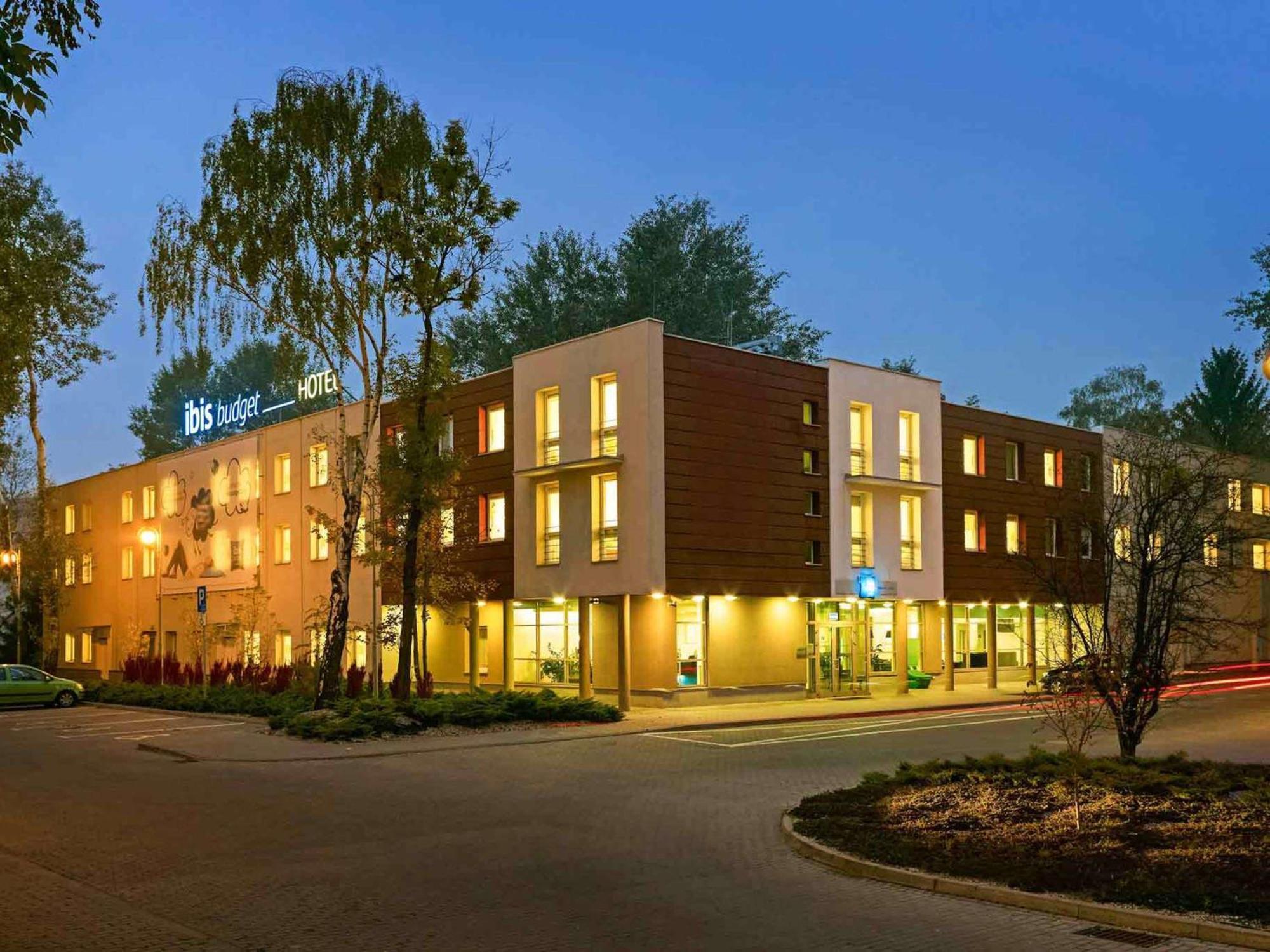 ibis budget Wrocław Stadion Buitenkant foto