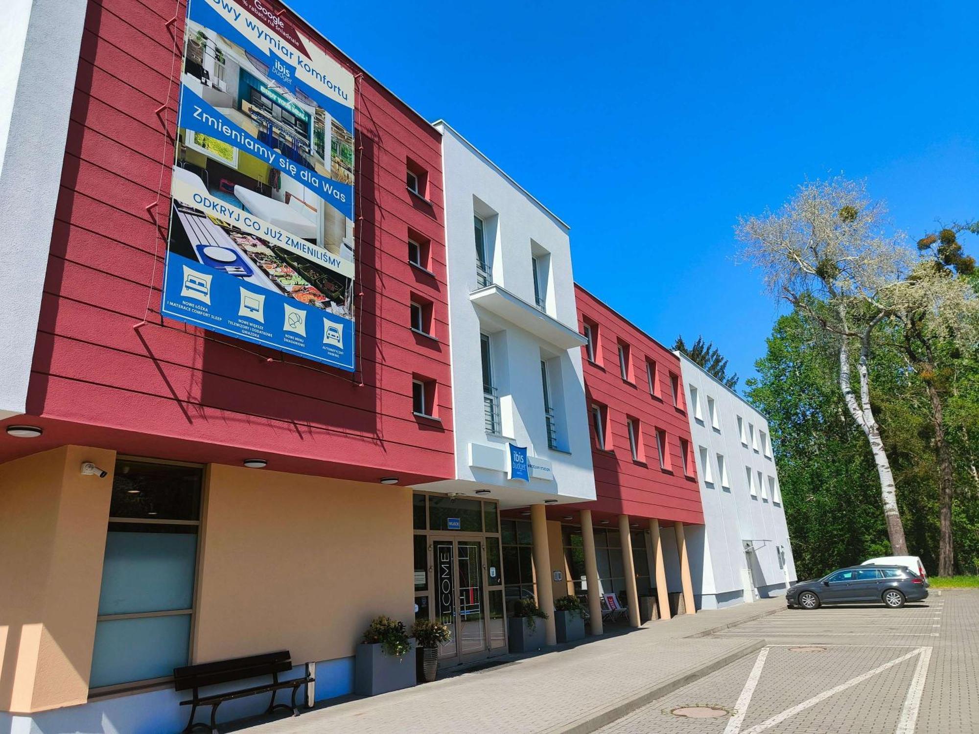 ibis budget Wrocław Stadion Buitenkant foto